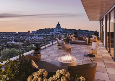 Terrasse sur le toit - la plus belle vue de Montréal